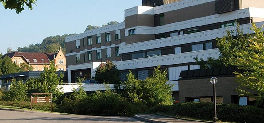 Bild: Außen Ansicht Krankenhaus Herrenberg