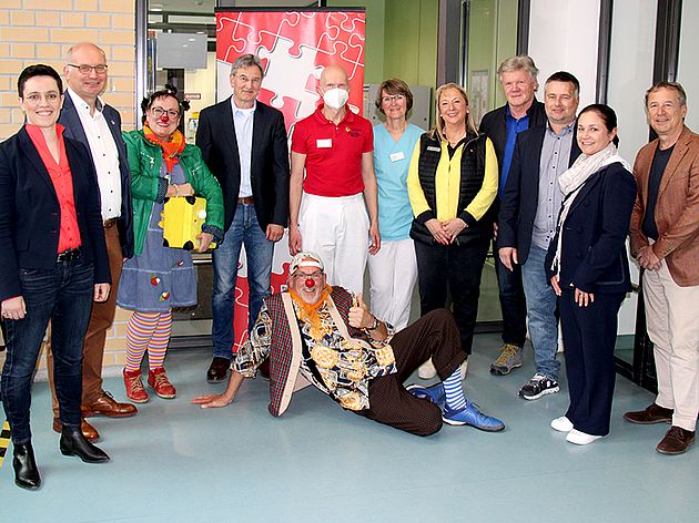 Gruppenbild zur Spendenübergabe