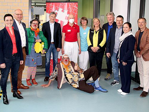 Gruppenbild zur Spendenübergabe