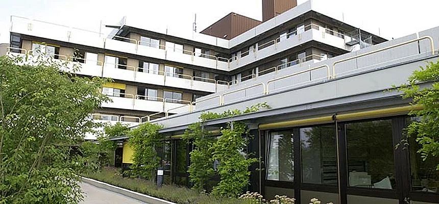 Bild: Außen Ansicht Kliniken Nagold