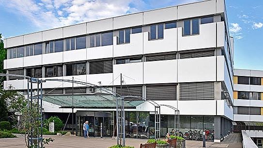 Bild: Außen Ansicht Krankenhaus Leonberg