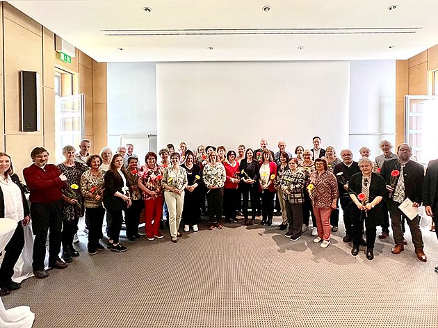 Gruppenfoto der Teilnehmerinnen und Teilnehmer