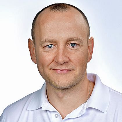 Andriy Gordiyenko team photo