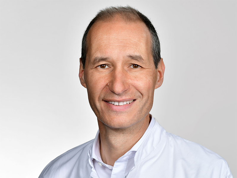 Portrait von Dr. Milizer